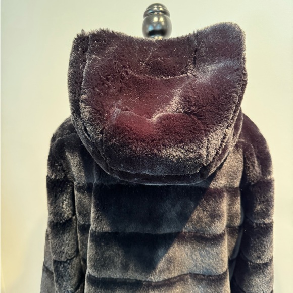 Kenneth Cole Black Faux Fur Coat Plush Soft Quilted Glam Jacket Size Small - Picture 5 of 9